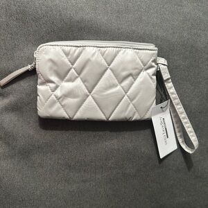 Vera Bradley Essential Zip Wristlet